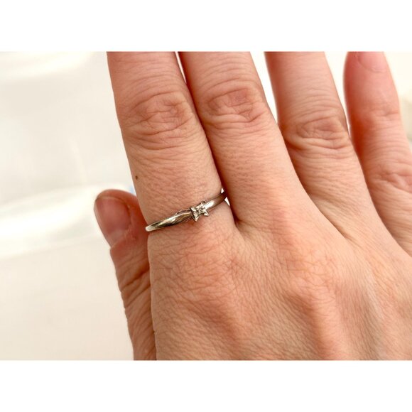 Dainty Minimalist Solitaire 925 Sterling Silver Vintage Ring - sz 9 - Picture 11 of 14